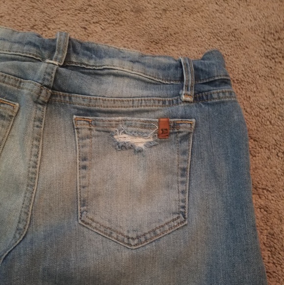 Shorts - Picture 3 of 6